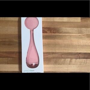 Pmd Smart Facial cleansing Device Brush new in box Blush rose gold
